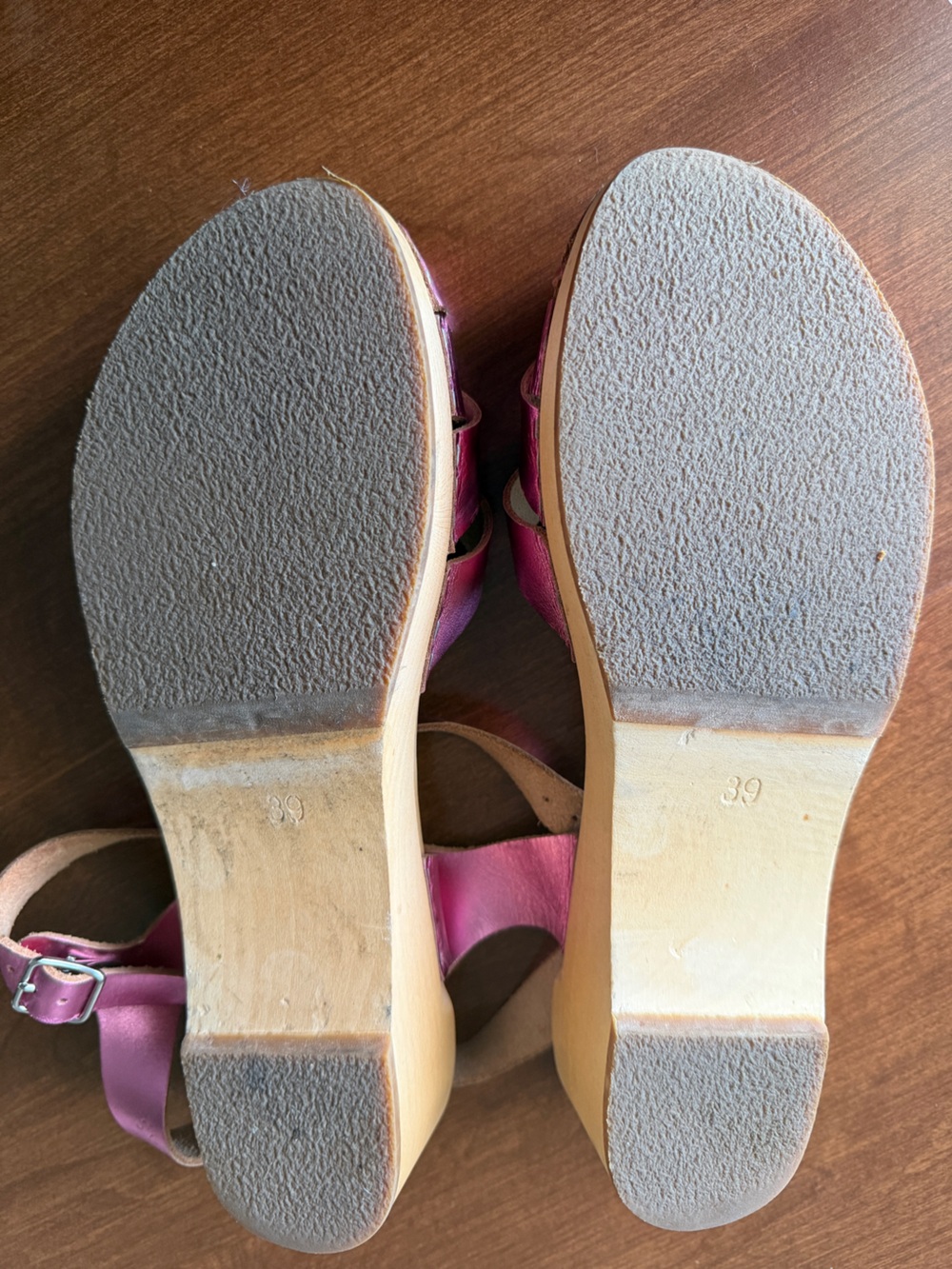 Swedish Hasbeens Women’s Metallic Pink Ankle-Strap Sandals - Picture 7 of 8